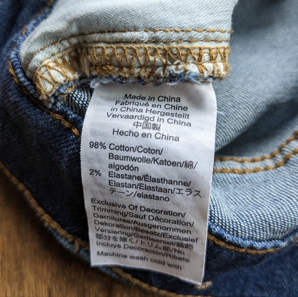 Madewell High-Rise Denim Shorts - Picture 7 of 9